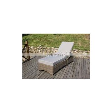 fancy outdoor rattan lounge with cushion