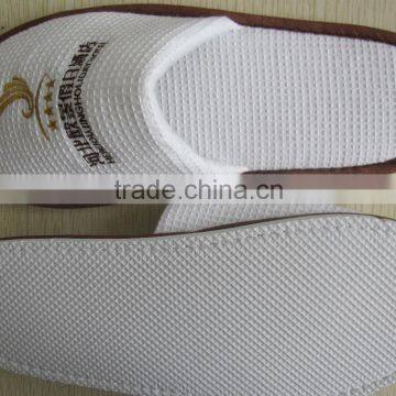 hotel hot sale cheap slipper with embroidery