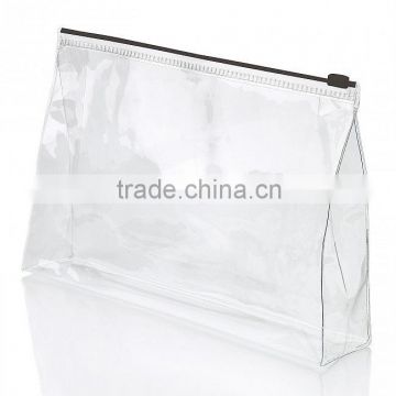 Sewing clear PVC zipper packaging bag