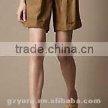 lady pants elastic and blouse of skinny leg