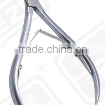 Double spring nail nipper