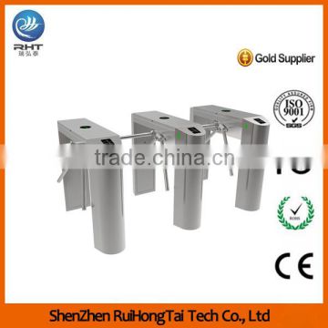 Access control tripod turnstile mechanism for bus station