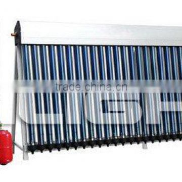 Split pressure solar heating system with heat pipe