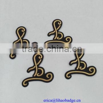 Wholesale factory direct sales fashionable custom plastic emblem logo