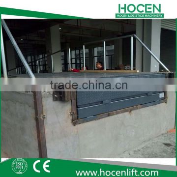 Logistics Warehouse Loading Bay Equipment 10T Hydraulic Container Forklift Unloading Ramp Manufacturer
