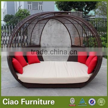 2017 New design KD outdoor furniture sunbed with wings