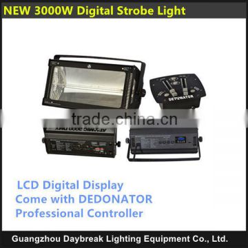 Martin Atomic Digital 3000w Strobe Light with DETNATOR