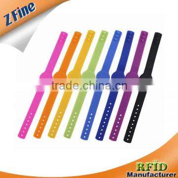 Customized Wholesale Silicone Bracelet, Promotion Wristband