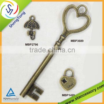 Wholesale alloy key charms, heart charms for crafts, bulk umbrella charms