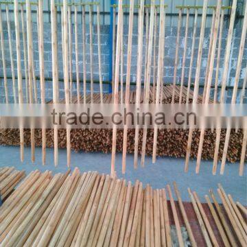 120cm X 2.5cm Eco-friendly varnished wooden broom stick
