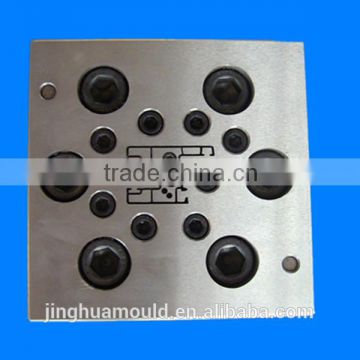 Alibaba China 3cr13 3Cr17 Windows Frame Profile Extrusion Tooling Mould Suppliers In China