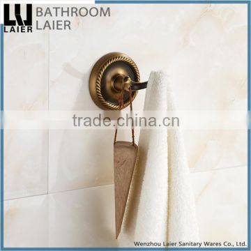 Customized Luxury Bathroom Design Zinc Alloy Antique Bronze Finishing Bathroom Sanitary Items Wall Mounted Double Robe Hook