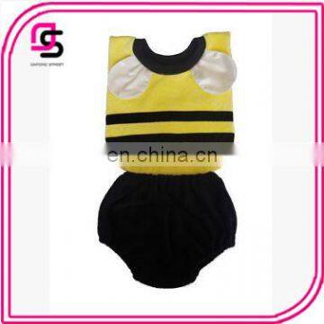 Hot selling creative design cartoon cute baby bandana bib with panties