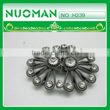 Wholesale crystal button hole in backside for fashion clothes