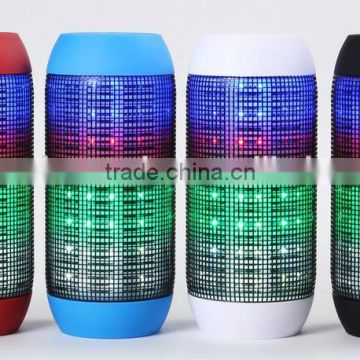 2015 new flashed light colorful wireless mini V518 bluetooth speaker with led TF CARD FM RAION USB READING