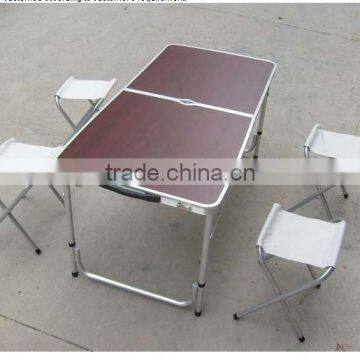 Foldable outdoor picnic table