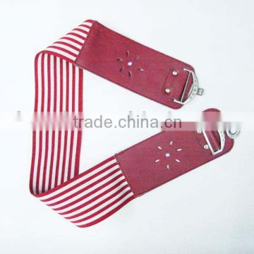 Wide elastic cinch belt