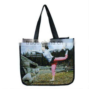 2011 Laminated tote bag