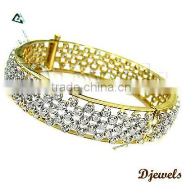 Ladies Diamond Gold Bangles, Stylish Diamond Bangles, Diamond Jewelry