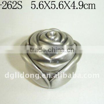 rose shape metal ring box