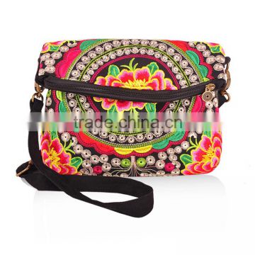 2016 beautiful ethnic embroidery women cotton canvas messenger bags