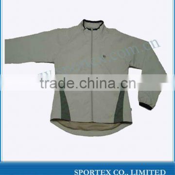 Slim-fitting running jacket for young women