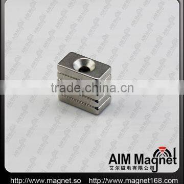 3/4 " x 3/8 " x 1/4 "block hook magnet coted zinc in hight quality
