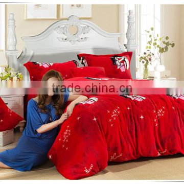fashion red printing flannel bedding set for lover