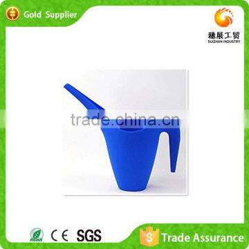 China Wholesale Plastic Color Mini Watering Cans Wholesale
