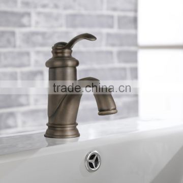 Old Fashion Sink Faucet with SS Flexible Hose BNF038A