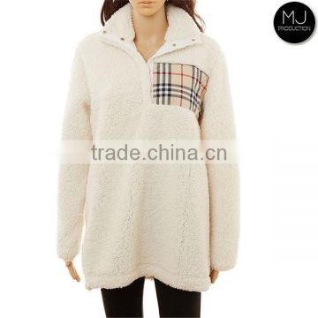 Wholesale women monogrammed plaid patch fleece pullover