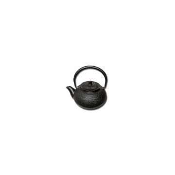 600ml black cast iron teapot with nailhead pattern design