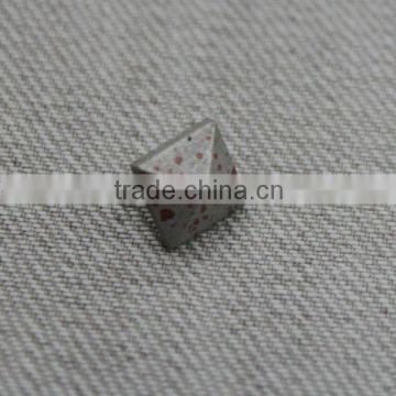 Metal pyramid sewing button