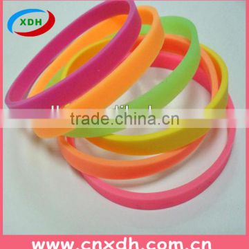 Factory directly supply colorful silicone bracelet for girls