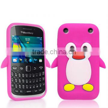PENGUIN SILICONE SKIN Mobile Phone Case COVER FOR BLACKBERRY CURVE 9320