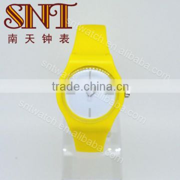 Competitive price lively color watch plastic watch with silicone strap