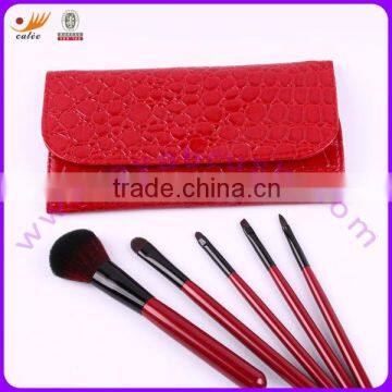 7pcs Mini Cosmetic Brush Set with Shiny Red Case