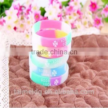 China suppliers silicone bracelet 2013