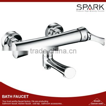 Unique bathroom shower and tup faucet H15-305
