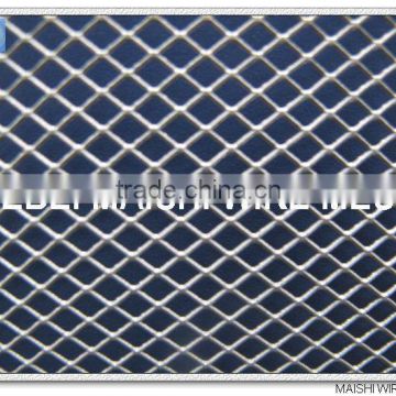 Metal wire mesh wall coverings
