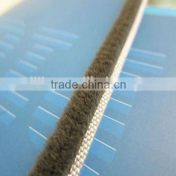Customizable bottom door seal brush strip with silicone
