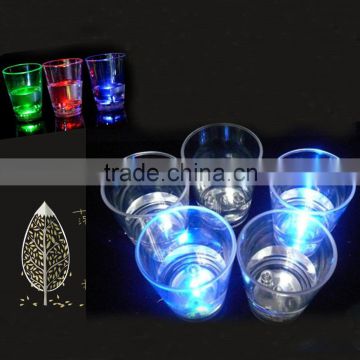 Water Induction Pouring Into Water Shiny Small Glass LED Shot Glass