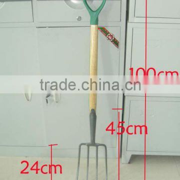 Farm tools fork with wooden handle F106D