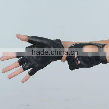 ladies fingerless motorcycle glove with snap closure