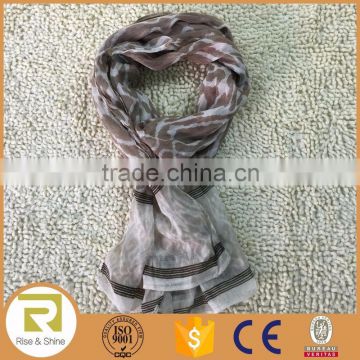 Wholesale 100% Acrylic leopard print fringed shawl scarf