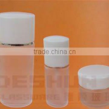 frost Cosmetic container with screw plastic cap