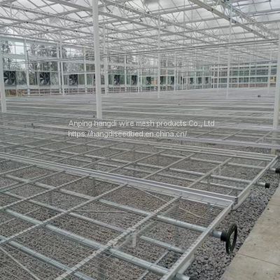 Solar greenhouse span large space large configuration mobile seedling bed