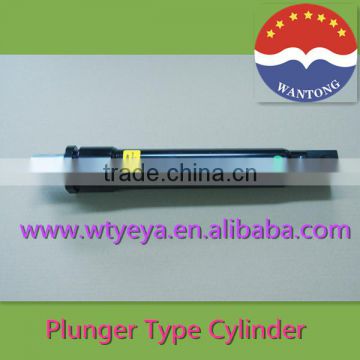 Plunger type hydraulic cylinder for snowplow