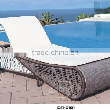 DeRong rattan lounge indoor/outdoor beach chair