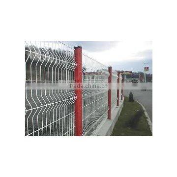 wire mesh fence